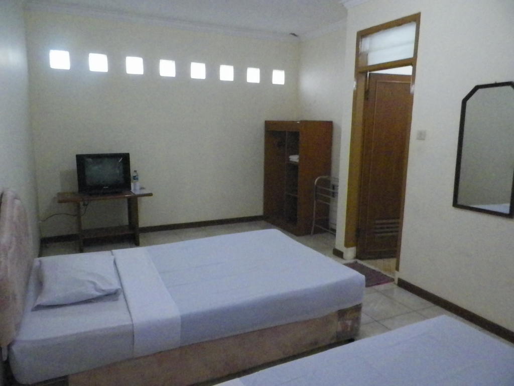 Hotel Puspa Sari Redpartner Ciater Habitación foto