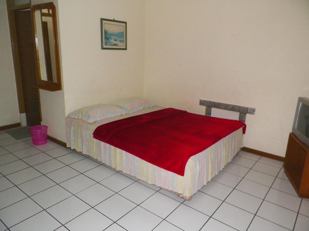 Hotel Puspa Sari Redpartner Ciater Habitación foto
